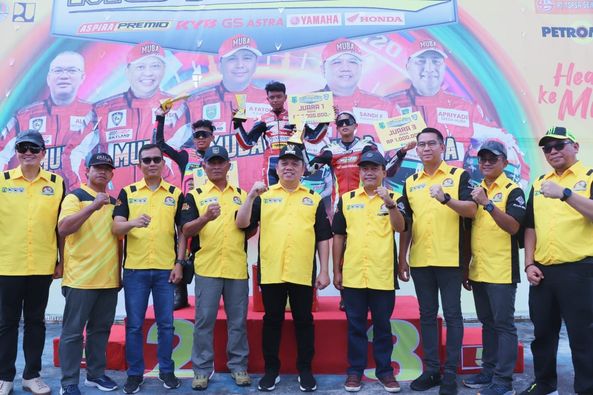 Pj Bupati Sandi Fahlepi  Melepas Secara Resmi Kejurnas Nasional Motoprix Seri 1 2024 