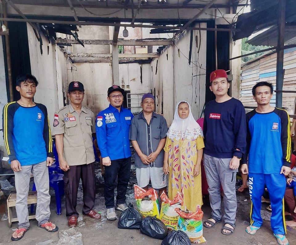Beri Perhatian Korban Kebakaran di Tungkal Jaya, Pemkab Muba Beri Bantuan Paket Sembako