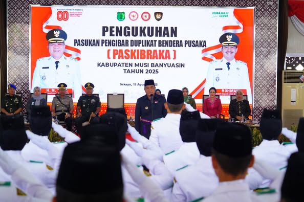 Bupati Muba Kukuhkan 75 Anggota Paskibraka Siap Kibarkan Merah Putih di HUT ke-80 RI