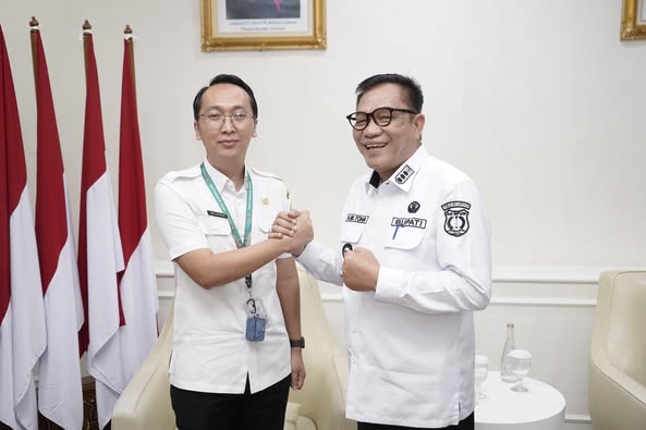 Iman Apriyadi Terima Beasiswa S2 di Belanda