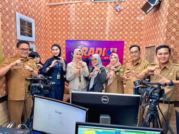 Ketua Pengadilan Negeri Sekayu Kelas IB Silvi Ariani, Podcast di Radio Gema Randik Sapa Masyarakat M