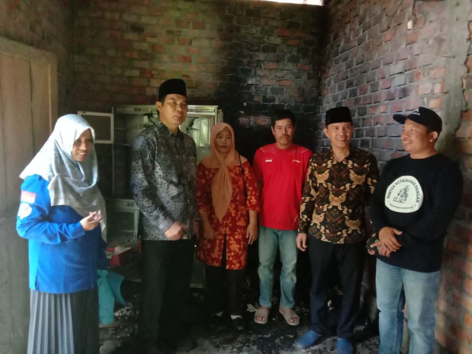 Pemkab Muba Salurkan Bantuan Untuk Korban Kebakaran di Kecamatan Babat Toman 